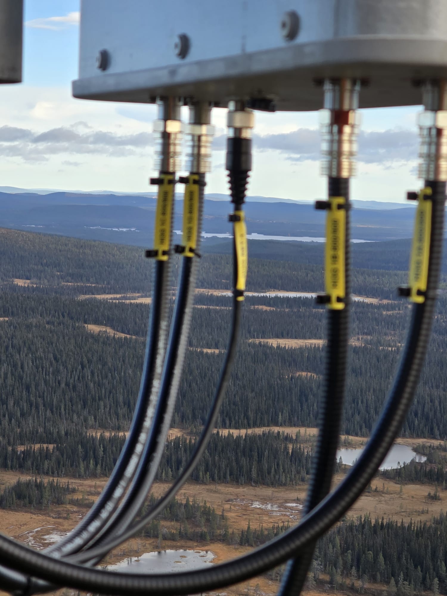 Antenna installation